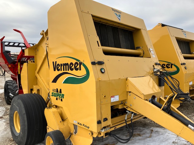 2013 Vermeer 605SM Baler/Round