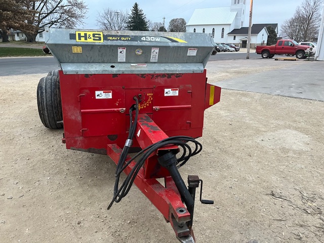 2015 H&S 430W Manure Spreader