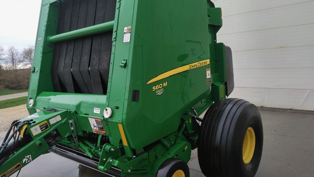 2022 John Deere 560M Baler/Round