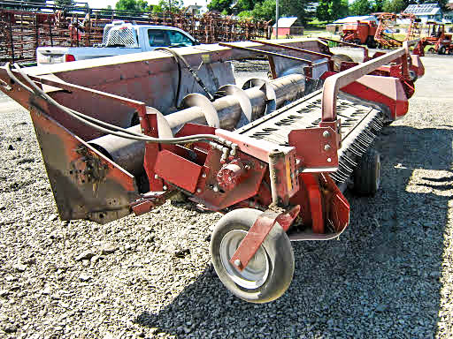 Case IH 810 -24' Combine Attachment