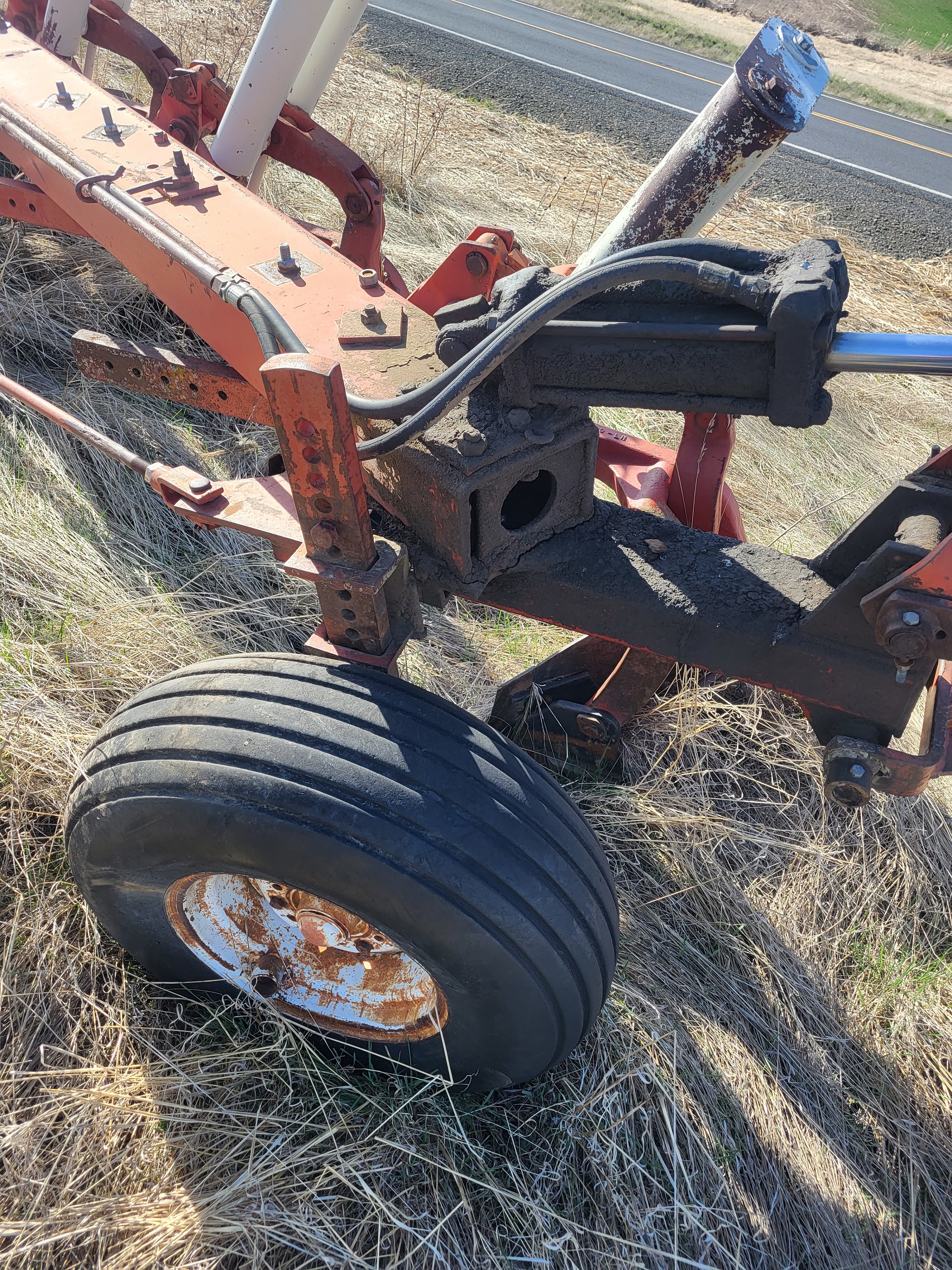 International 800 Plow