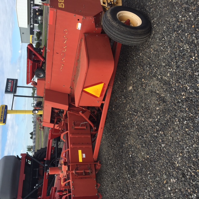 2003 New Holland 580 Baler/Square