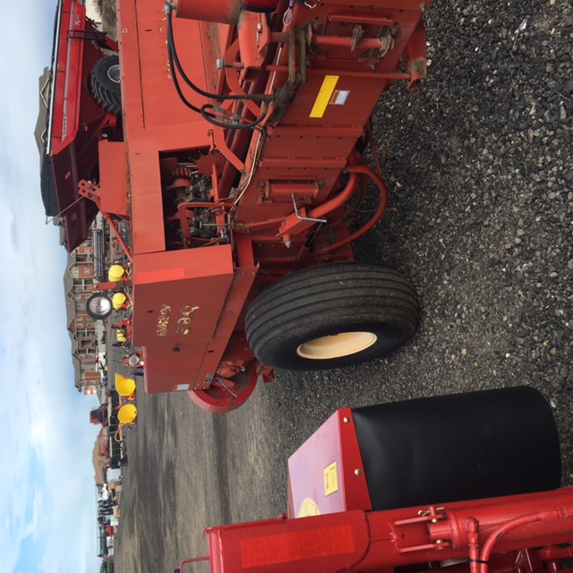 2003 New Holland 580 Baler/Square