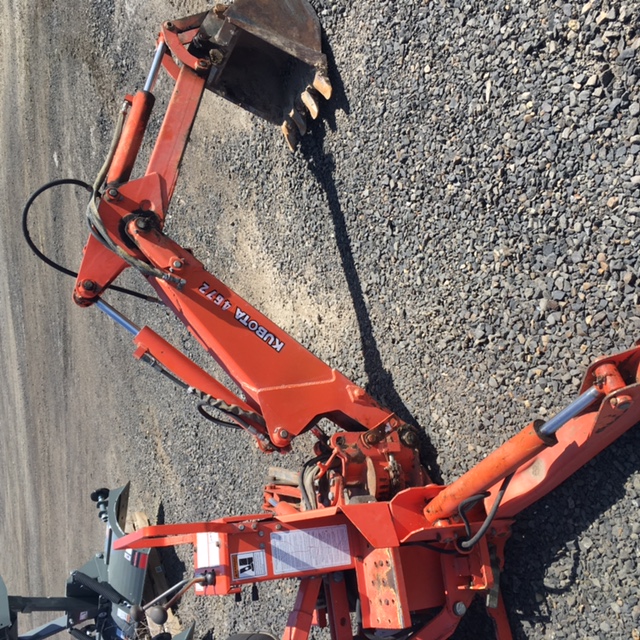 Kubota B4672 Backhoe Attachment