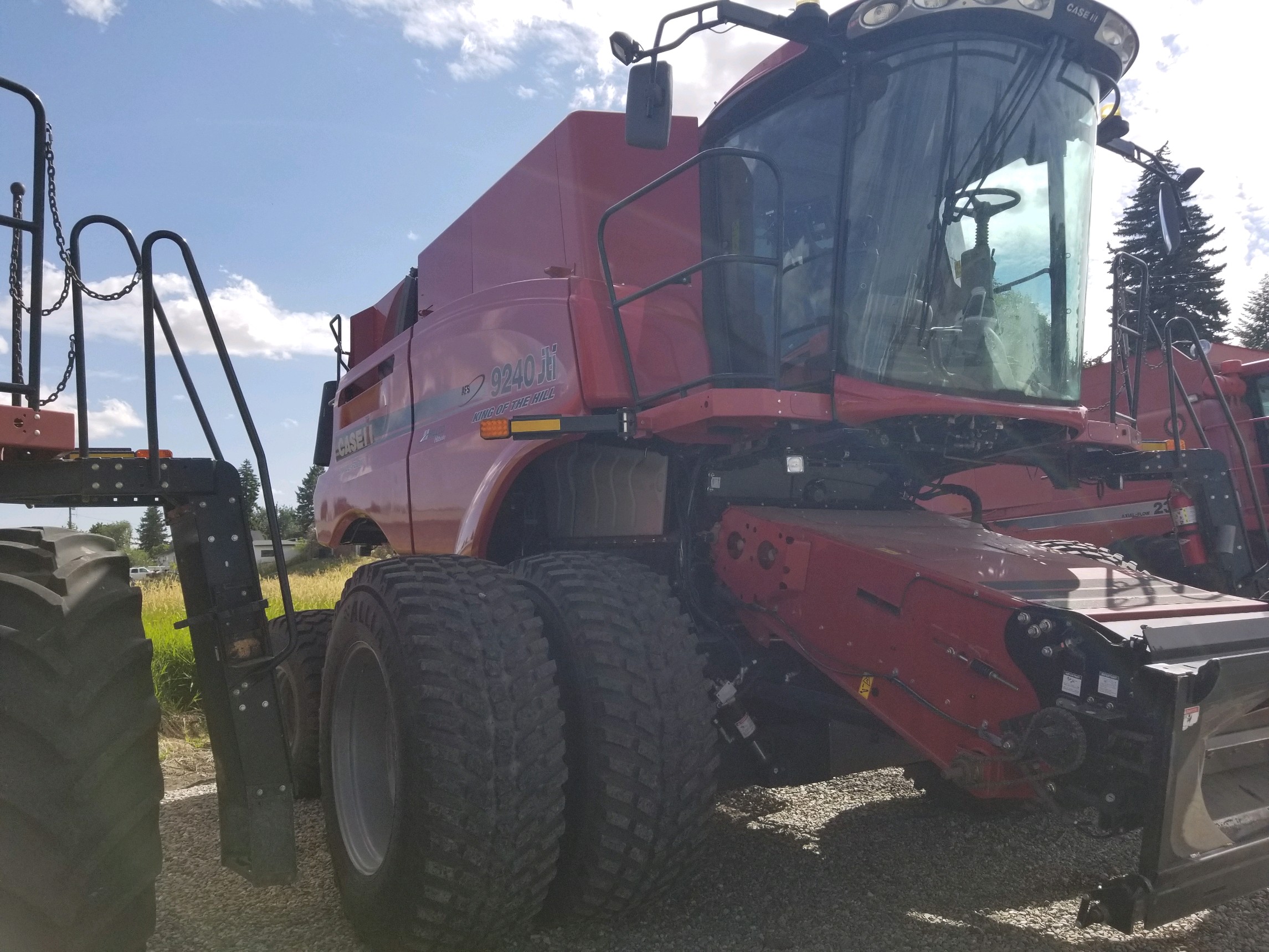 Case IH 9240H Combine