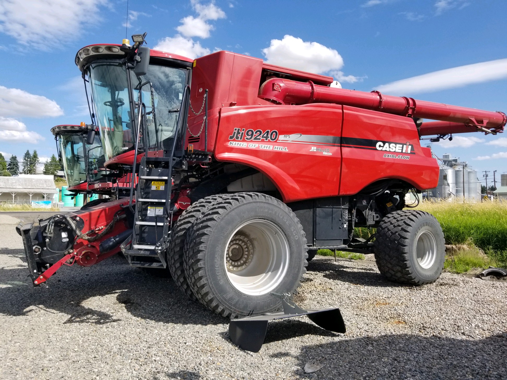 Case IH 9240H Combine