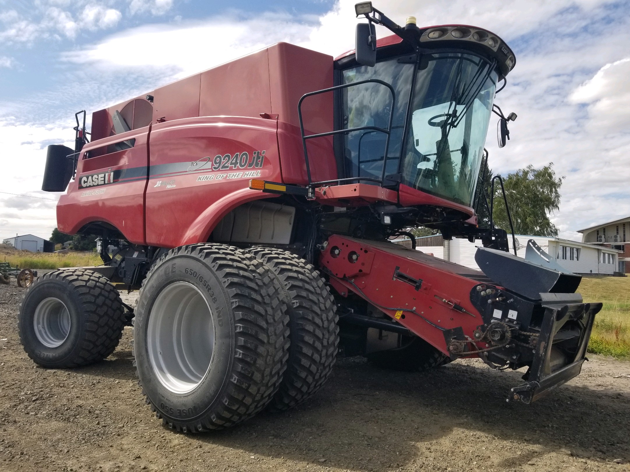 Case IH 9240H Combine