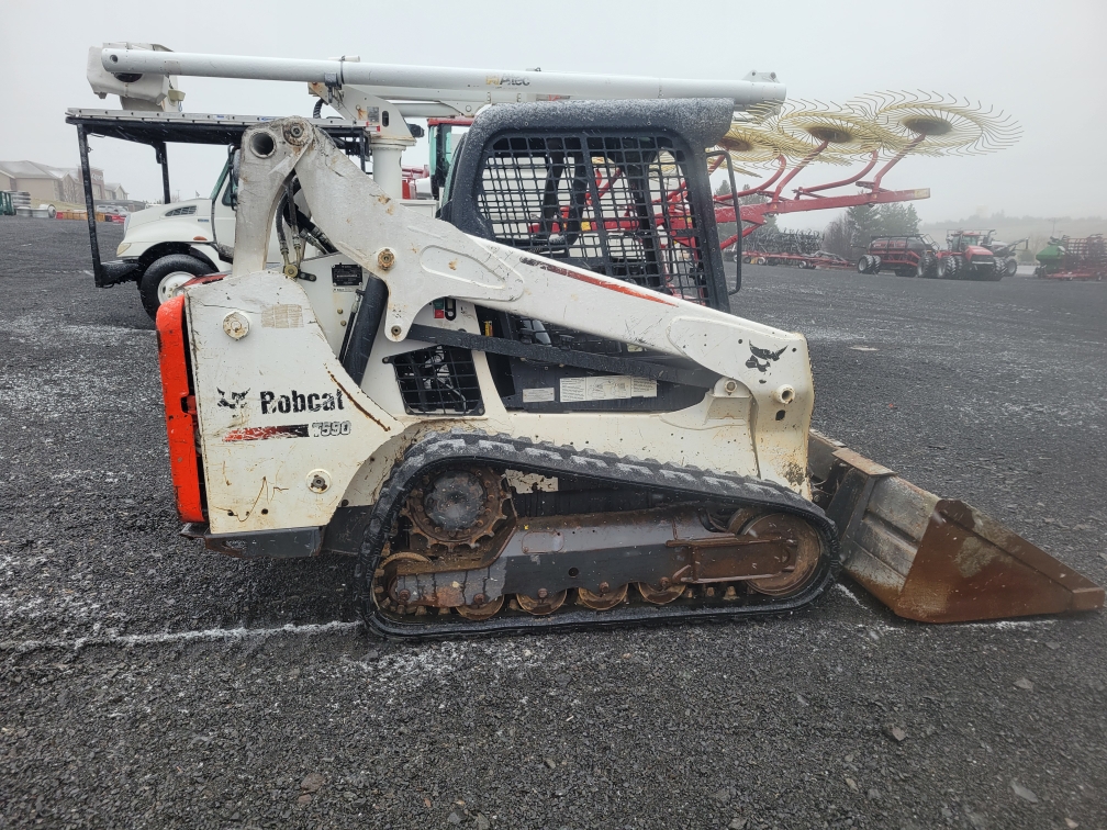 2014 Bobcat T590 Compact Track Loader