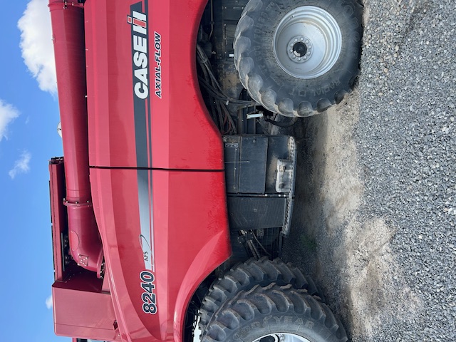 2017 Case IH 8240 Combine