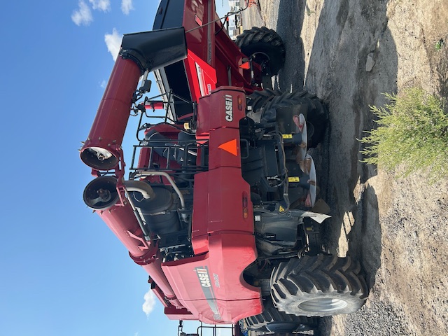 2017 Case IH 8240 Combine