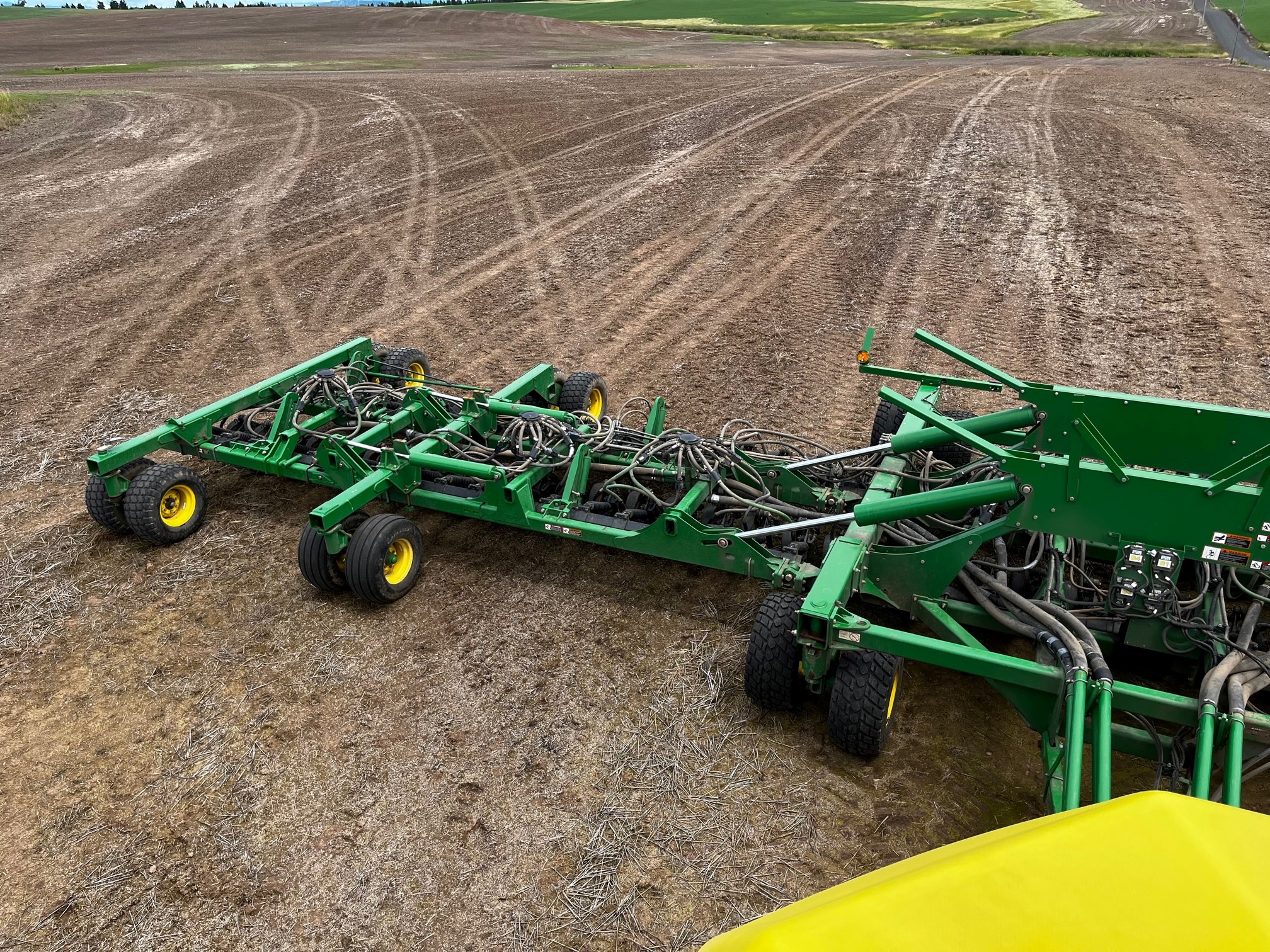 John Deere 1890 Air Seeder