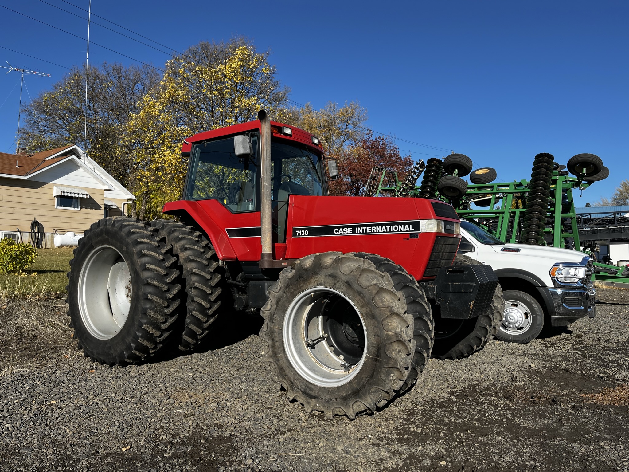 1989 John Deere 7130 Cab Tractor