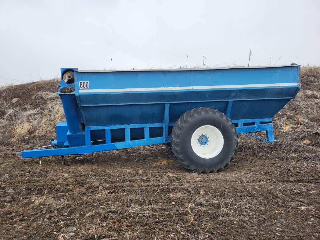 Kinze 800 Grain Cart