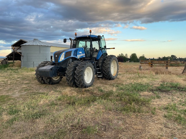 2011 New Holland T8.360 Tractor