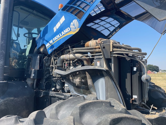 2011 New Holland T8.360 Tractor