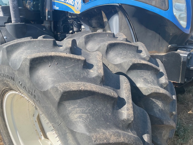 2011 New Holland T8.360 Tractor