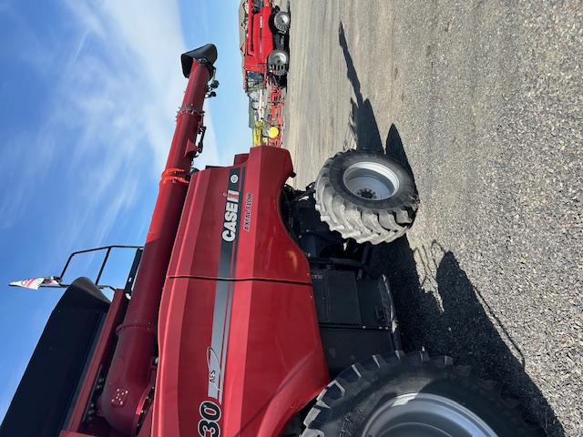 2014 Case IH 8230 Combine