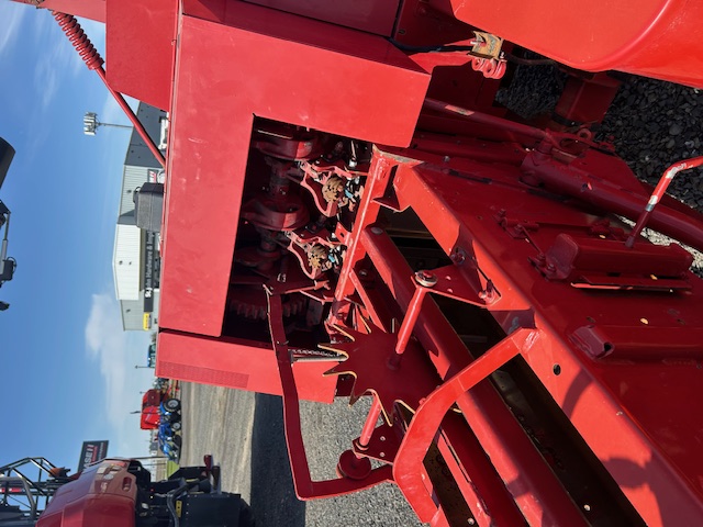 2013 New Holland BC5080 Baler/Square