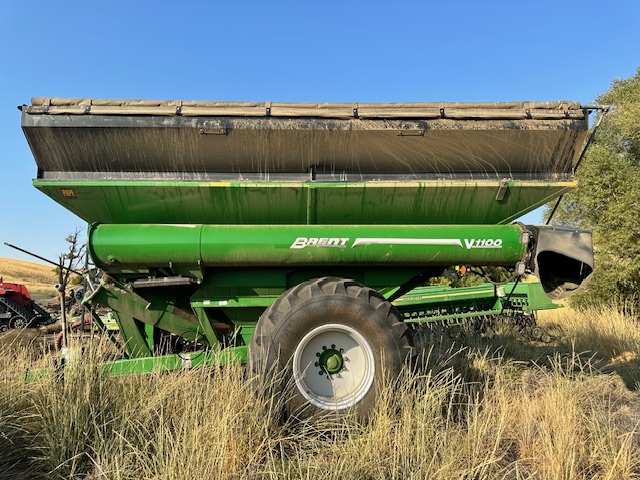 Brent V1100 Grain Cart