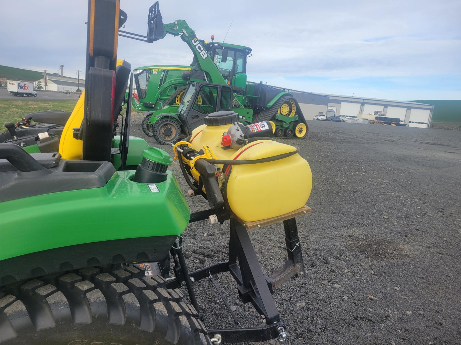 2024 John Deere 2032R Tractor