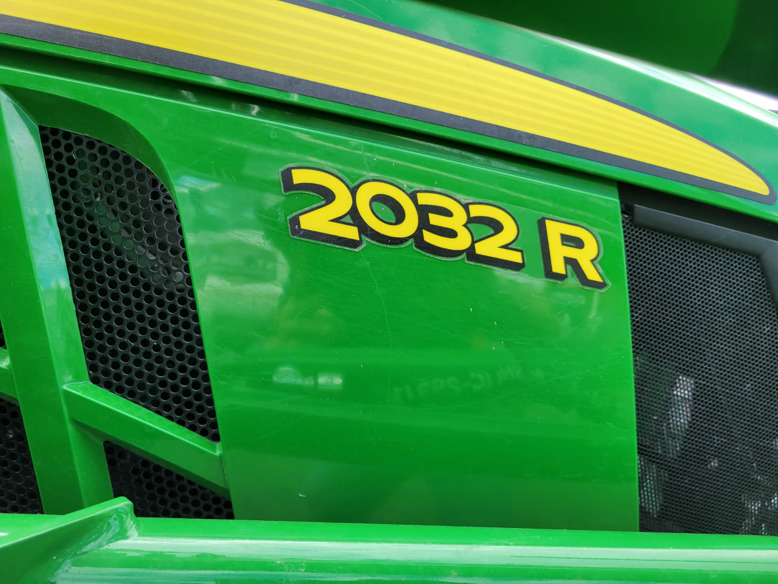 2024 John Deere 2032R Tractor