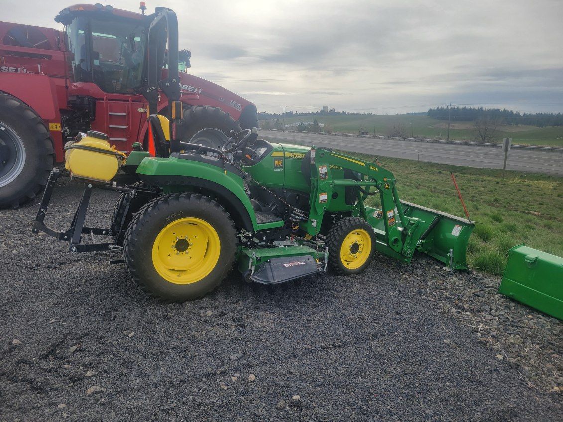 2024 John Deere 2032R Tractor