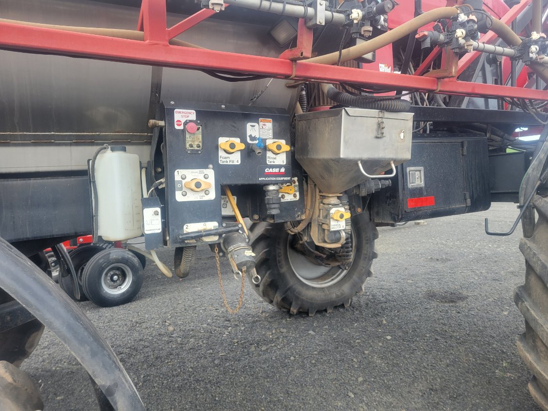 2008 Case IH SPX4420 Sprayer