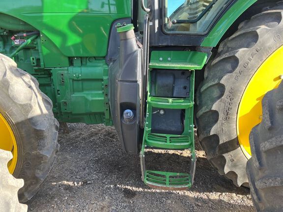 2017 John Deere 8345R Tractor