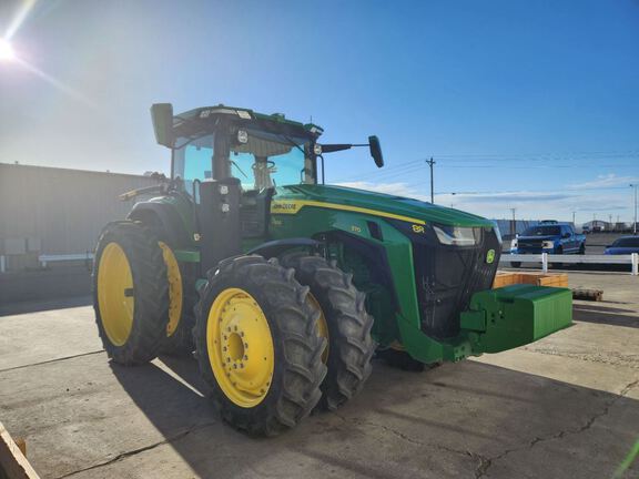 2022 John Deere 8R 370 Tractor