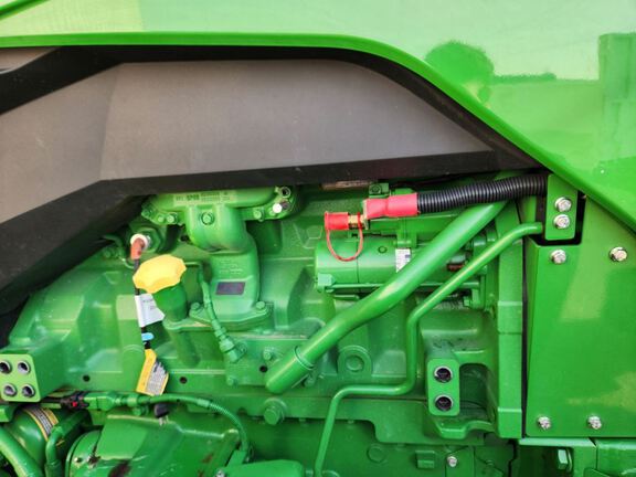 2022 John Deere 8R 370 Tractor