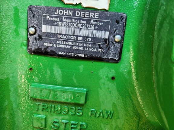 2022 John Deere 8R 370 Tractor