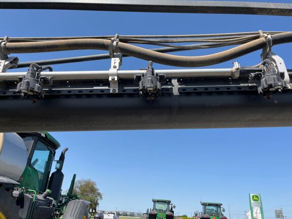 2022 John Deere 616R Sprayer/High Clearance