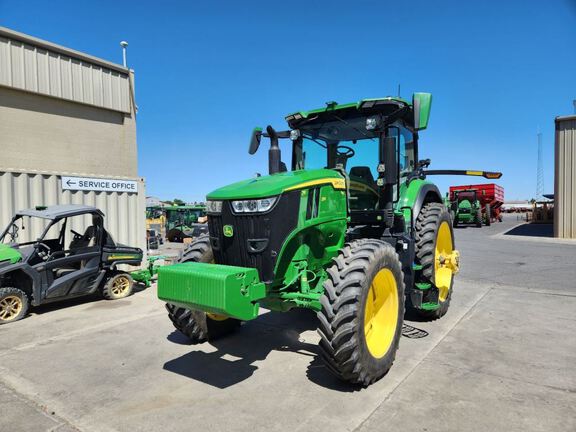 2023 John Deere 7R 230 Tractor