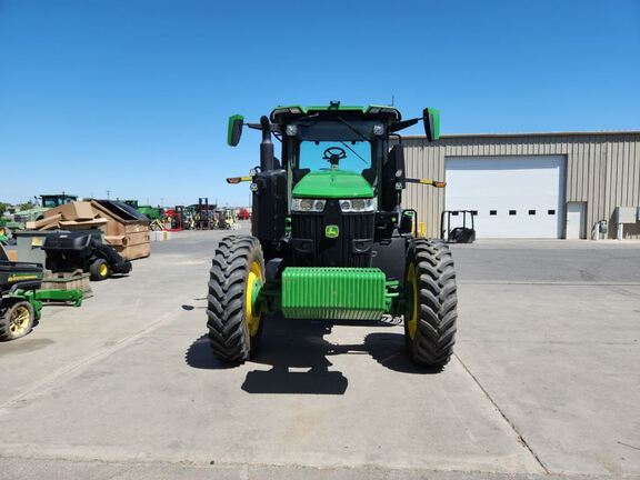 2023 John Deere 7R 230 Tractor