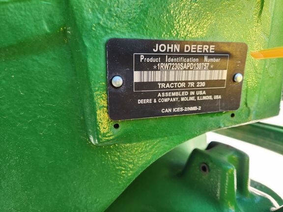 2023 John Deere 7R 230 Tractor