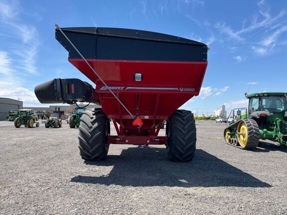 2020 Unverferth V1100 Grain Cart