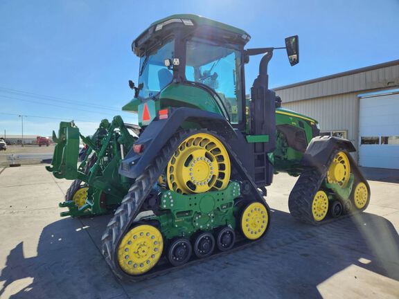 2023 John Deere 8RX 370 Tractor Rubber Track