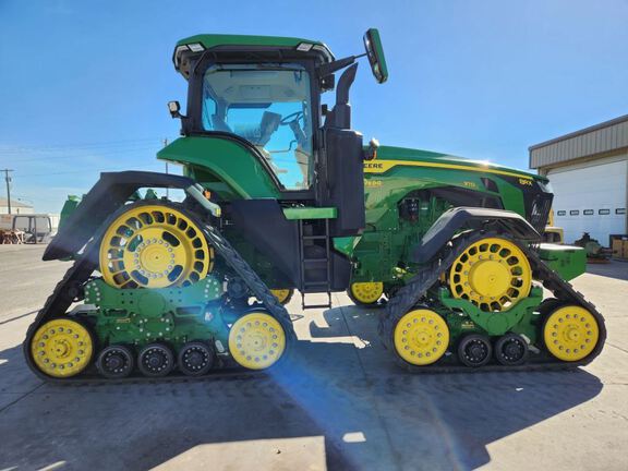 2023 John Deere 8RX 370 Tractor Rubber Track