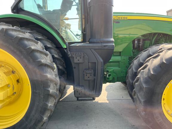 2018 John Deere 8370R Tractor