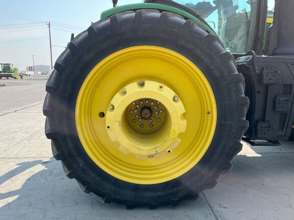 2018 John Deere 8370R Tractor