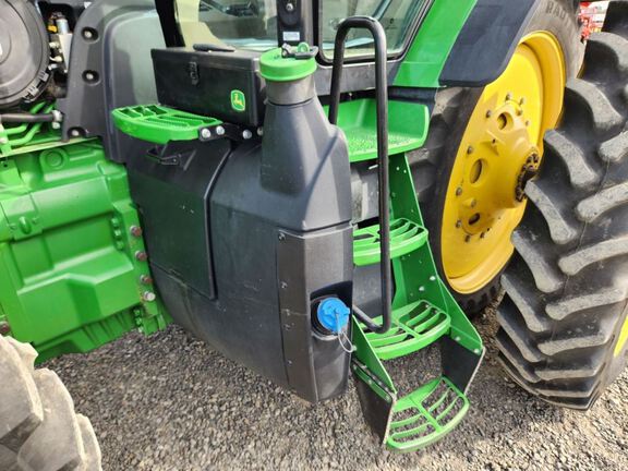 2019 John Deere 8270R Tractor