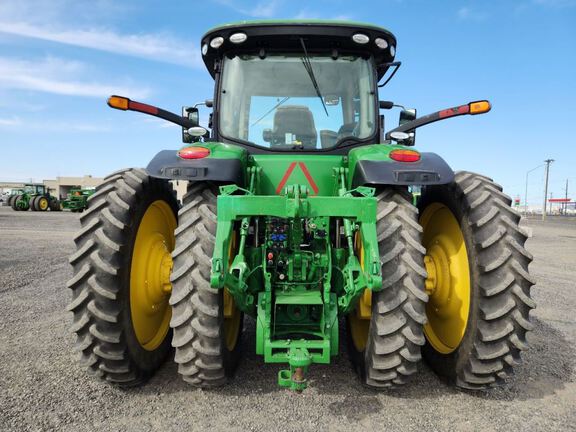 2019 John Deere 8270R Tractor