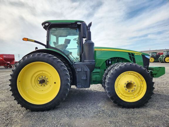 2019 John Deere 8270R Tractor