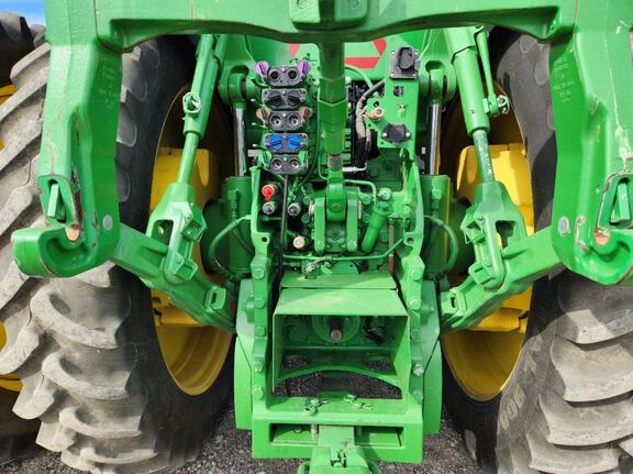 2019 John Deere 8270R Tractor