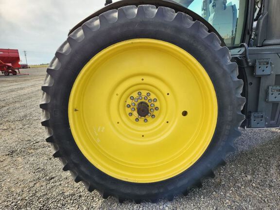 2019 John Deere 8270R Tractor