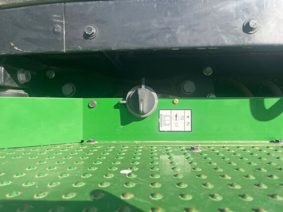 2022 John Deere 9520RX Tractor Rubber Track