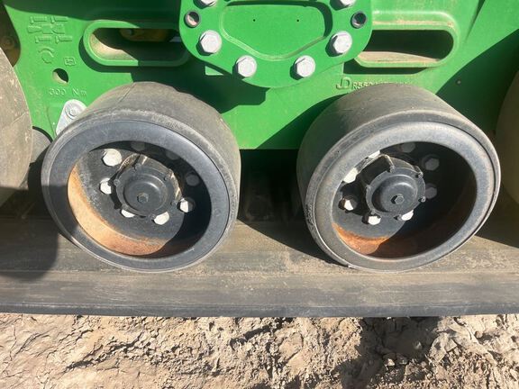 2022 John Deere 9520RX Tractor Rubber Track