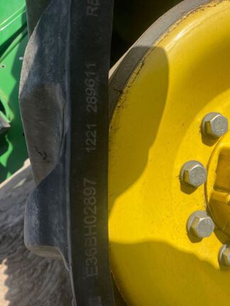 2022 John Deere 9520RX Tractor Rubber Track