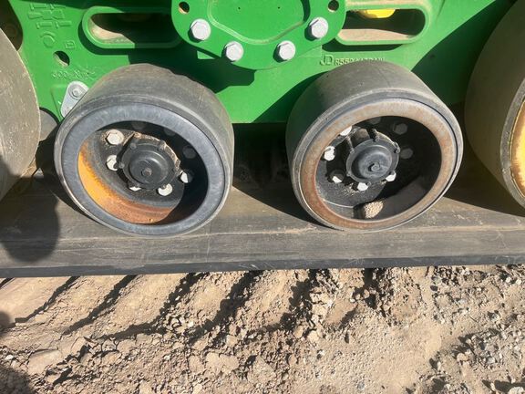 2022 John Deere 9520RX Tractor Rubber Track