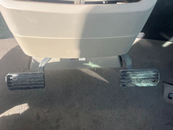 2022 John Deere 9520RX Tractor Rubber Track